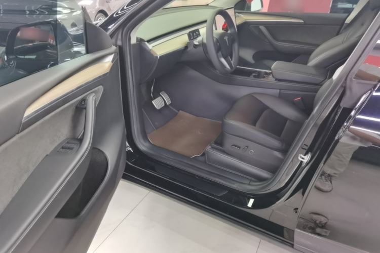 Used Tesla Model Y 2022 Performance High-Performance All-Wheel-Drive Version Driver Seat