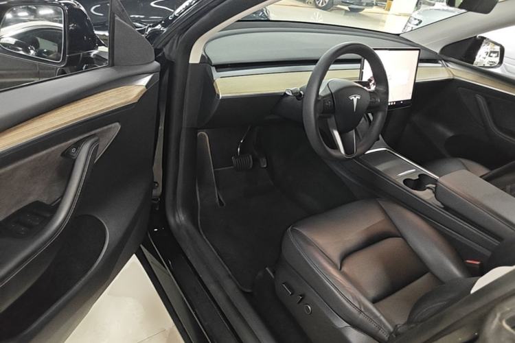 Used Tesla Model Y 2022 Revised Version Rear-Wheel Drive Driver Seat