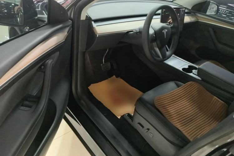 Used Tesla Model Y 2022 Rear-Wheel-Drive Version Driver Seat