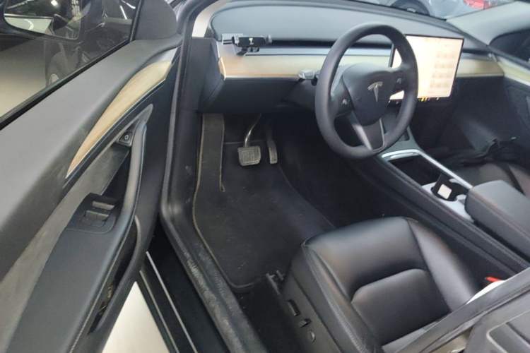 Used Tesla Model Y 2022 Revised Version Rear-Wheel Drive Driver Seat