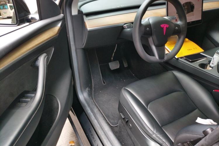 Used Tesla Model Y 2022 Revised Version Rear-Wheel Drive Driver Seat