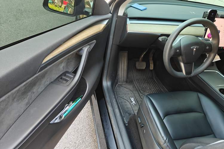 Used Tesla Model Y 2022 Revised Version Rear-Wheel Drive Driver Seat