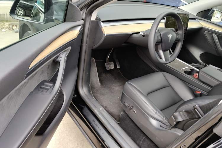 Used Tesla Model Y 2022 Revised Version Rear-Wheel Drive Driver Seat