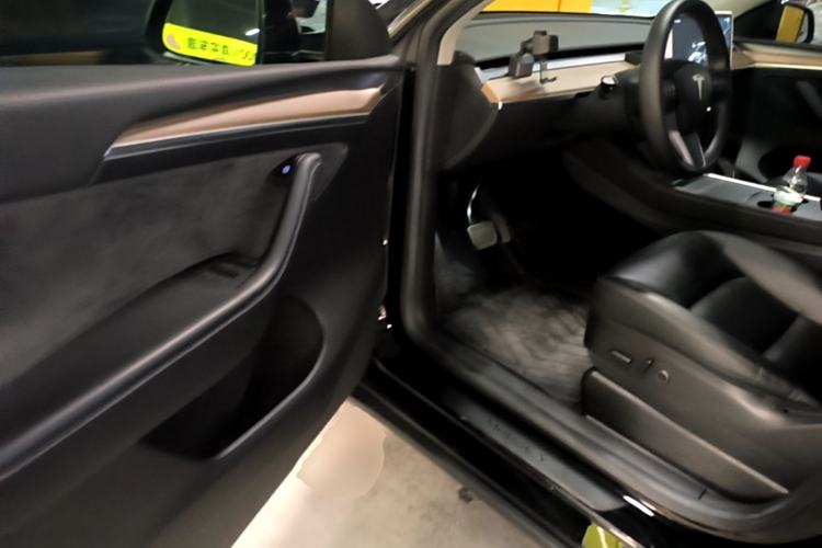 Used Tesla Model Y 2022 Rear-Wheel-Drive Version Driver Seat