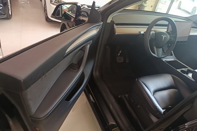 Used Tesla Model Y 2022 Revised Version Rear-Wheel Drive Driver Seat