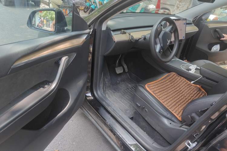 Used Tesla Model Y 2022 Revised Version Rear-Wheel Drive Driver Seat