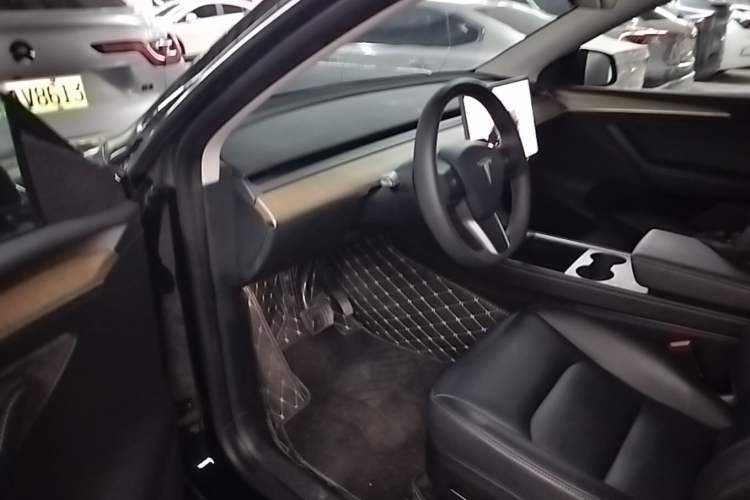 Used Tesla Model Y 2022 Revised Version Rear-Wheel Drive Driver Seat