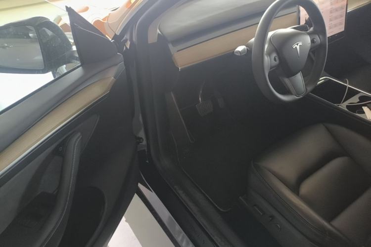 Used Tesla Model Y 2022 Revised Version Rear-Wheel Drive Driver Seat