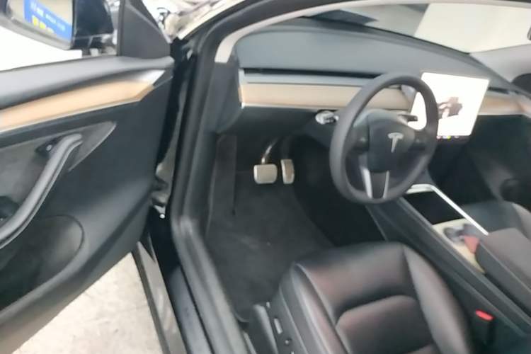 Used Tesla Model Y 2022 Revised Version Long-Range All-Wheel Drive Driver Seat