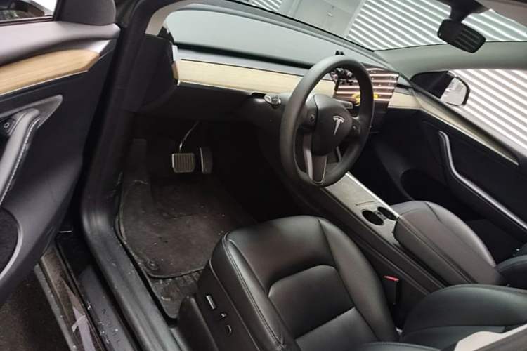 Used Tesla Model Y 2022 Revised Version Rear-Wheel Drive Driver Seat
