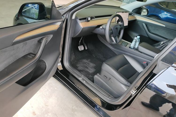 Used Tesla Model Y 2022 Revised Version Rear-Wheel Drive Driver Seat
