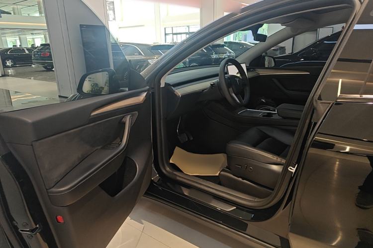 Used Tesla Model Y 2022 Revised Version Rear-Wheel Drive Driver Seat
