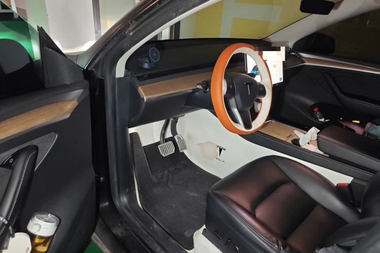 Used Tesla Model Y 2022 Rear-Wheel-Drive Version Driver Seat