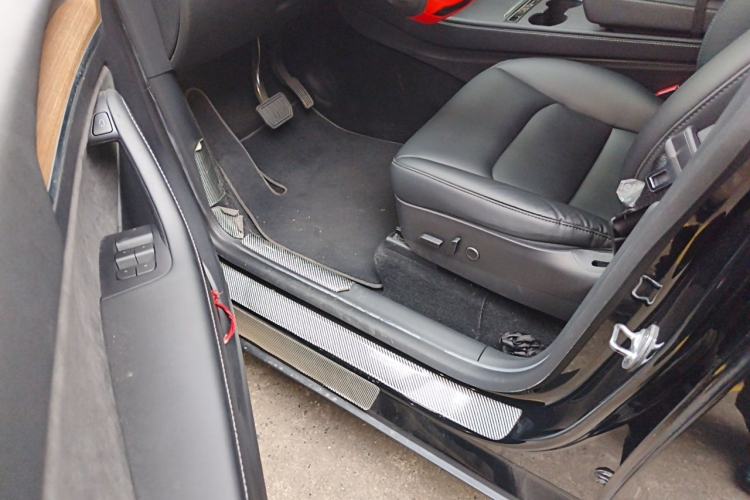 Used Tesla Model Y 2022 Rear-Wheel-Drive Version Driver Seat
