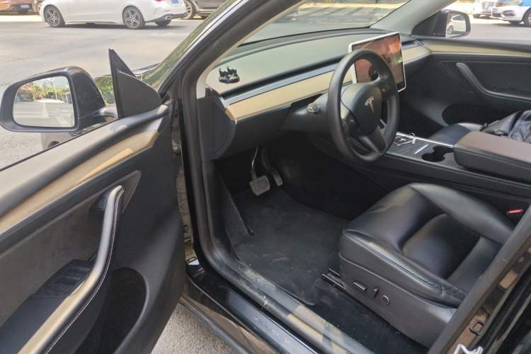 Used Tesla Model Y 2022 Revised Version Rear-Wheel Drive Driver Seat