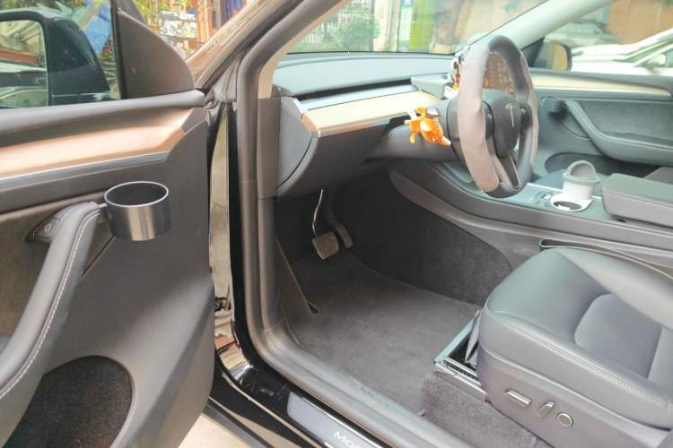 Used Tesla Model Y 2022 Revised Version Rear-Wheel Drive Driver Seat