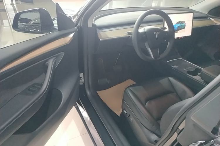 Used Tesla Model Y 2022 Revised Version Rear-Wheel Drive Driver Seat