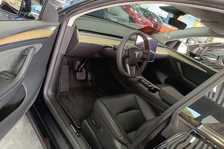 Used Tesla Model Y 2022 Revised Version Rear-Wheel Drive Driver Seat