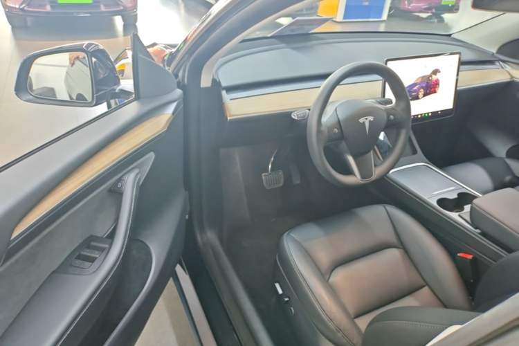 Used Tesla Model Y 2022 Revised Version Rear-Wheel Drive Driver Seat