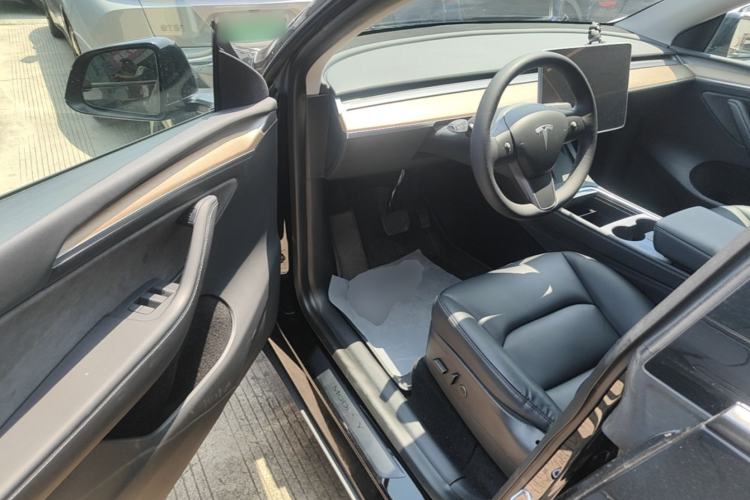 Used Tesla Model Y 2022 Rear-Wheel-Drive Version Driver Seat