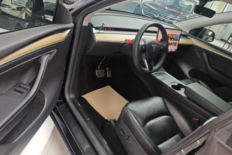 Used Tesla Model Y 2022 Rear-Wheel-Drive Version Driver Seat