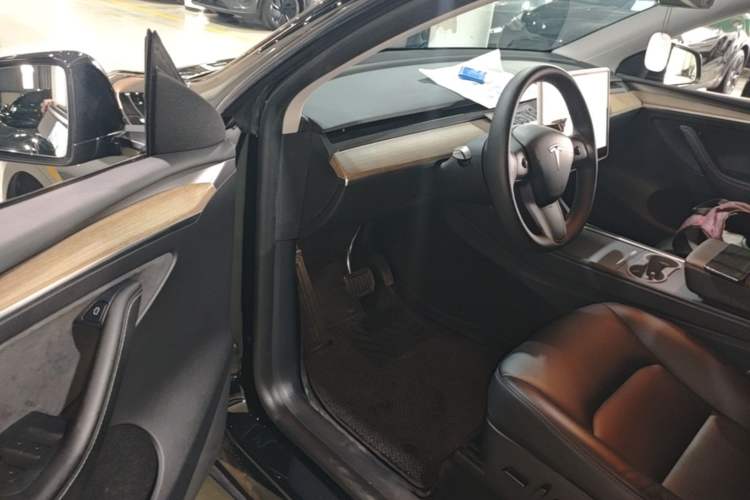 Used Tesla Model Y 2022 Revised Version Rear-Wheel Drive Driver Seat