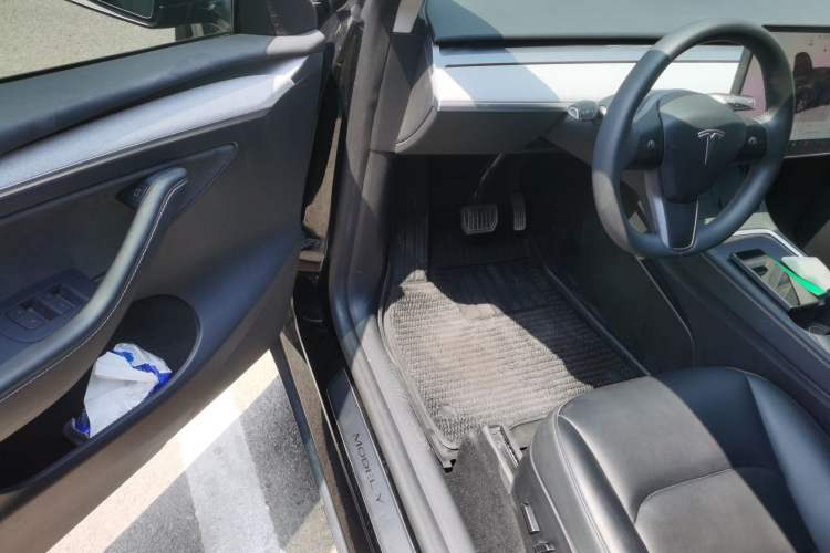 Used Tesla Model Y 2022 Revised Version Rear-Wheel Drive Driver Seat