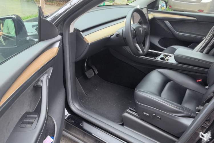 Used Tesla Model Y 2022 Revised Version Rear-Wheel Drive Driver Seat