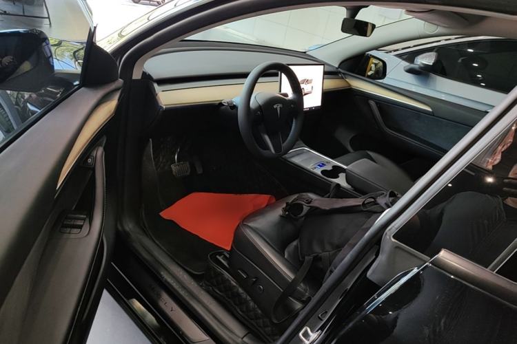 Used Tesla Model Y 2022 Revised Version Rear-Wheel Drive Driver Seat