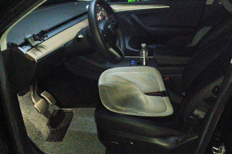 Used Tesla Model Y 2022 Revised Version Rear-Wheel Drive Driver Seat