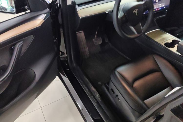 Used Tesla Model Y 2022 Revised Version Long-Range All-Wheel Drive Driver Seat