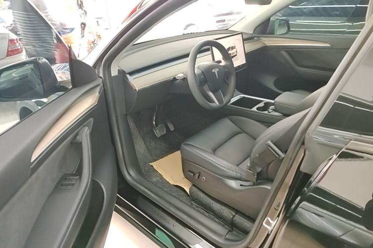 Used Tesla Model Y 2022 Revised Version Rear-Wheel Drive Driver Seat