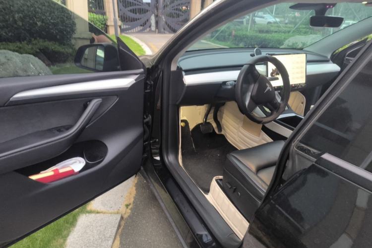 Used Tesla Model Y 2022 Rear-Wheel-Drive Version Driver Seat