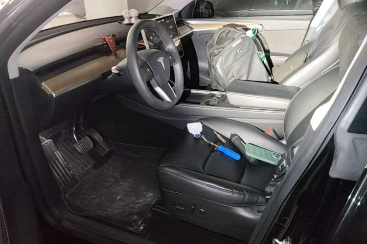 Used Tesla Model Y 2022 Rear-Wheel-Drive Version Driver Seat