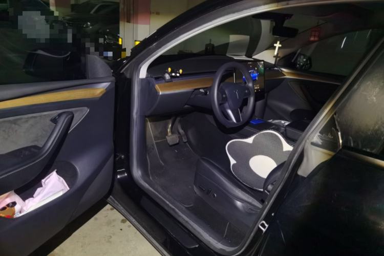 Used Tesla Model Y 2022 Rear-Wheel-Drive Version Driver Seat