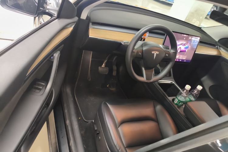 Used Tesla Model Y 2022 Rear-Wheel-Drive Version Driver Seat