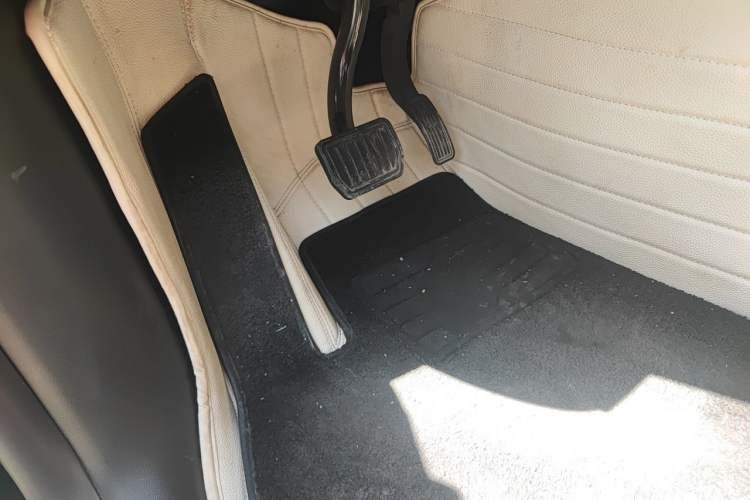 Used Tesla Model Y 2022 Revised Version Rear-Wheel Drive Driver Seat
