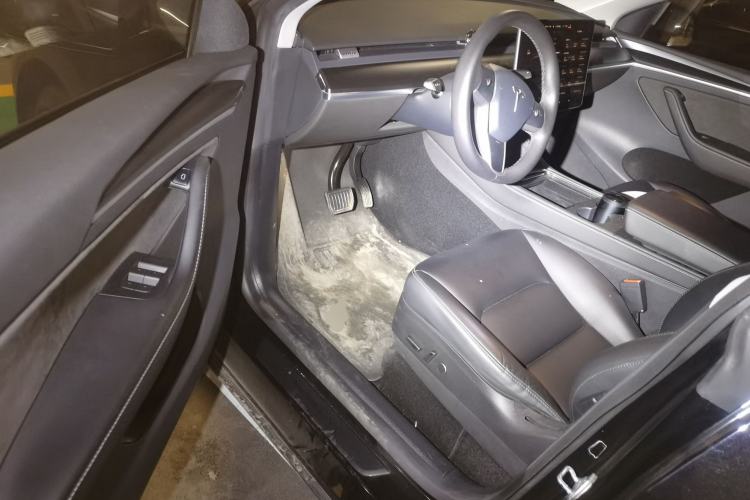 Used Tesla Model Y 2022 Rear-Wheel-Drive Version Driver Seat