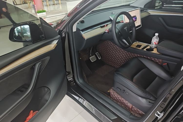 Used Tesla Model Y 2022 Rear-Wheel-Drive Version Driver Seat