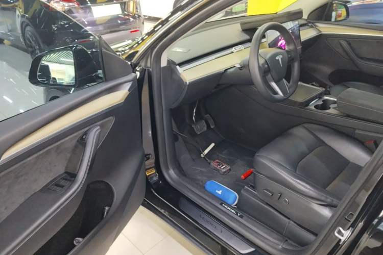 Used Tesla Model Y 2022 Revised Version Rear-Wheel Drive Driver Seat