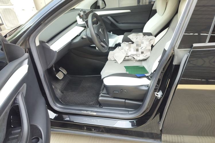 Used Tesla Model Y 2022 Rear-Wheel-Drive Version Driver Seat