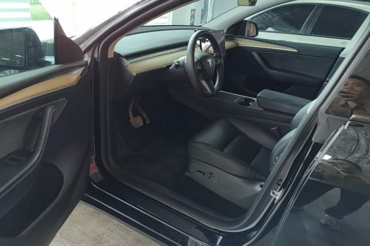 Used Tesla Model Y 2022 Revised Version Rear-Wheel Drive Driver Seat