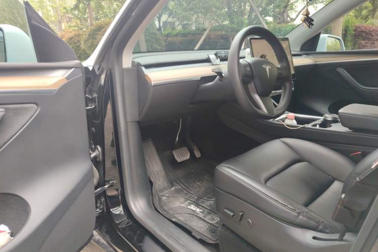 Used Tesla Model Y 2022 Rear-Wheel-Drive Version Driver Seat