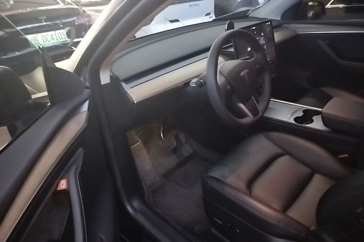 Used Tesla Model Y 2022 Revised Version Rear-Wheel Drive Driver Seat