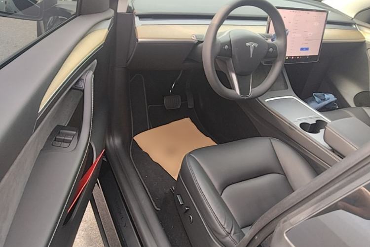 Used Tesla Model Y 2022 Revised Version Rear-Wheel Drive Driver Seat
