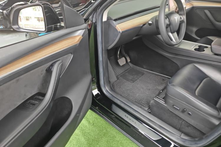 Used Tesla Model Y 2022 Revised Version Rear-Wheel Drive Driver Seat