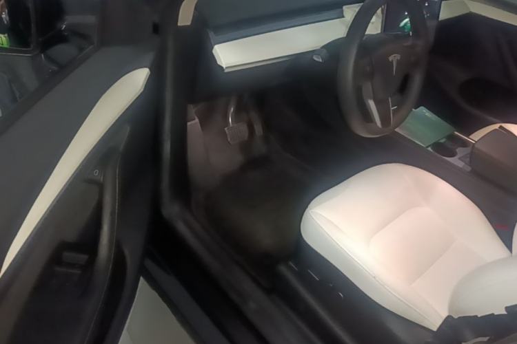 Used Tesla Model Y 2022 Revised Version Rear-Wheel Drive Driver Seat