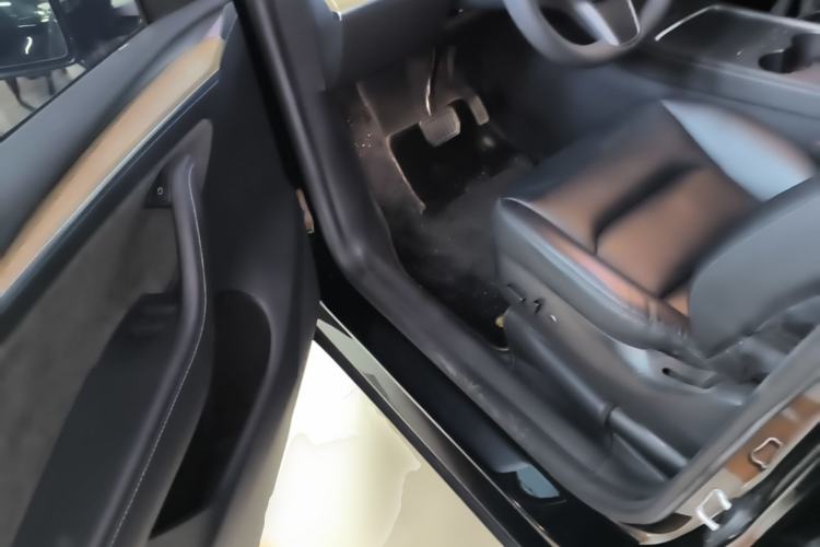 Used Tesla Model Y 2022 Revised Version Rear-Wheel Drive Driver Seat