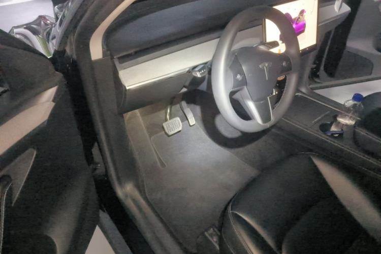 Used Tesla Model Y 2022 Revised Version Rear-Wheel Drive Driver Seat
