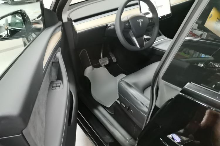 Used Tesla Model Y 2022 Rear-Wheel-Drive Version Driver Seat